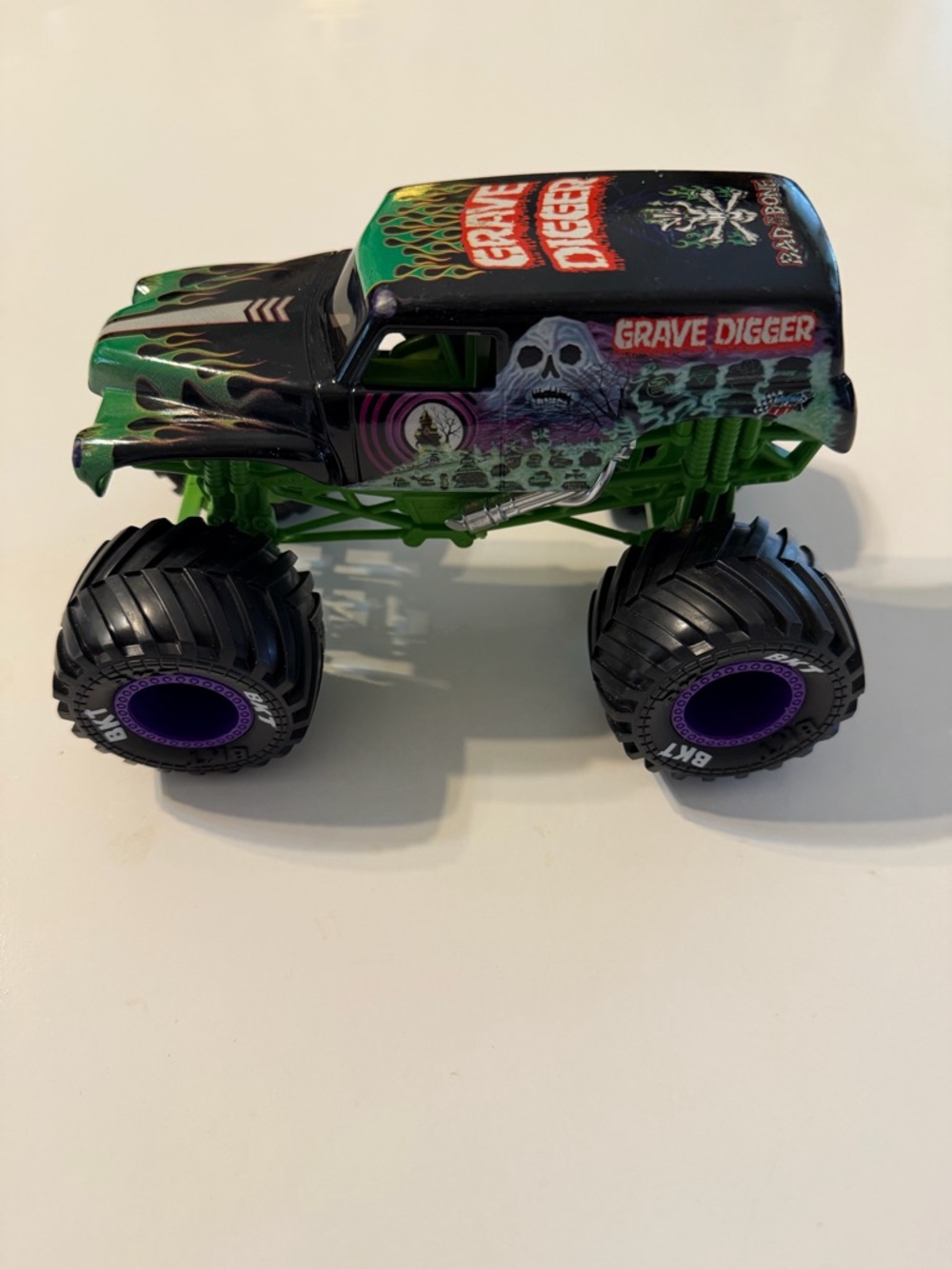 Grave Digger Monster Truck Toy - Green, Black & Purple Accents Large Size
